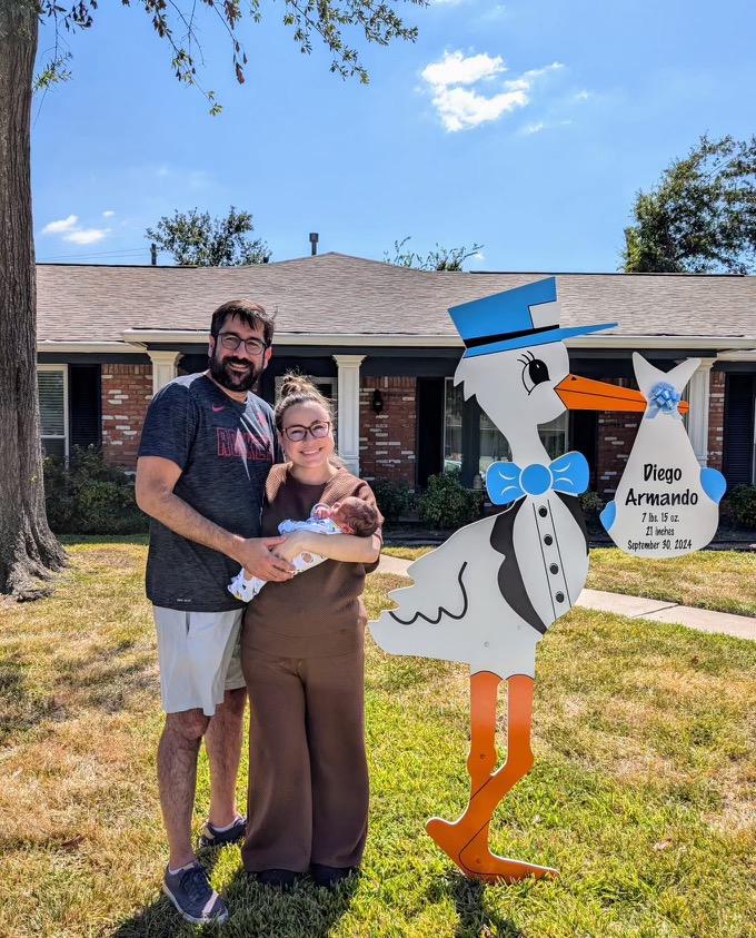 New Baby Announcement Yard Sign in Timbergrove, Texas